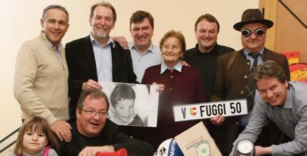 Wir gratulieren Klagenfurt/Viktring Günther Fuggi FUGGER zum 50er ausgetrickst Kind Pia mit Günther Fugger, Gewerkschaftssekretär Jürgen Pfeiler,