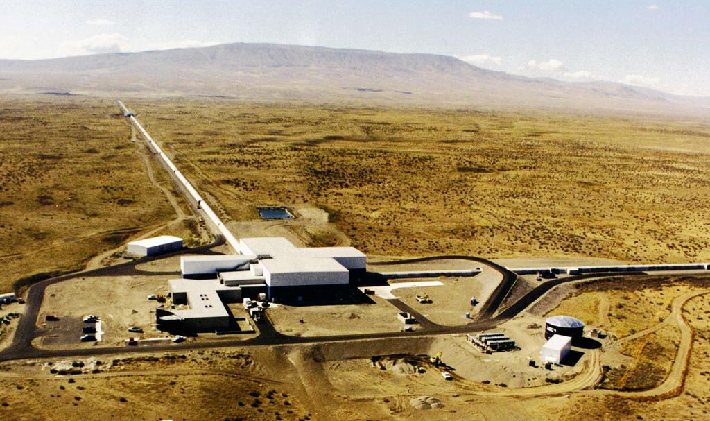 Erdgebundenes Netzwerk LIGO GEO 4 km (upgrading) 600m