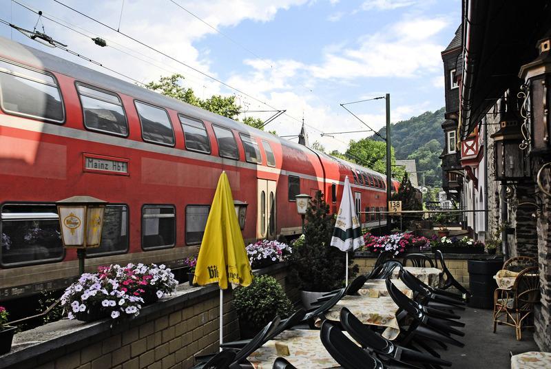 Auswirkungen des Schienenlärms Geschätzter wirtschaftlicher Schaden fürs Rheintal -