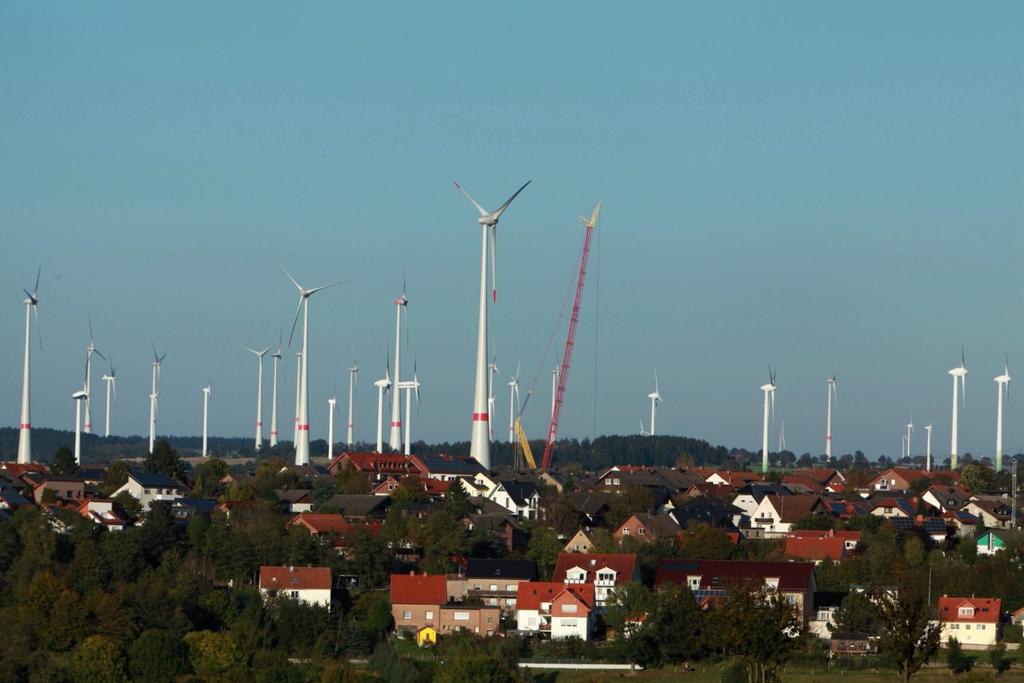 Ausbau erneuerbarer Energien: Energiewende in Deutschland (Dahl, Nordrhein-Westfalen) «Anfangs fanden wir die Windräder