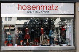 Interview Prinzen und Prinzessinnen wollen begeistert werden Seit mehr als 30 Jahren ist HOSENMATZ in Köln Lindenthal ein etabliertes Geschäft für exklusive Kindermode.