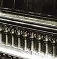 Balustrade Das Holzgeländer der Frauengalerie, auch genannt Balustrade, ist anhand der Fotos sehr realistisch rekonstruierbar.