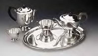 4553* Kaffee- und Teeservice im Art-Déco-Stil, Schweiz, 20. Jh. Silber, die Kannen mit ebonisierten Holzhenkeln und Deckelknäufen.