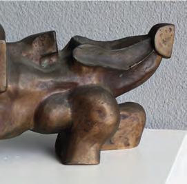 Bronze, 16 x 41 x 14 cm auf vorderer