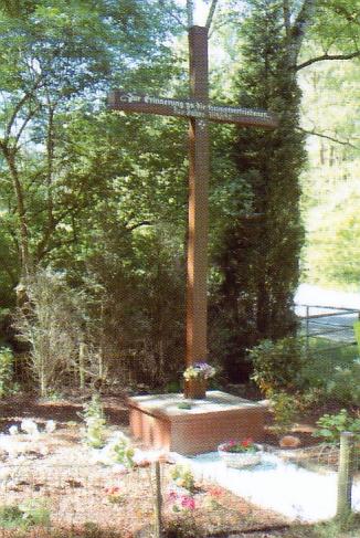 1945/1946. Standort: Am Triebweg im Ortsteil Seligenstadt-Froschhausen. Einweihung: 25. Juni 1950.