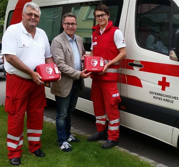 In Halbturn gibt es mit Karl Gisch und Dominik Rapp zwei First Responder, welche mit einem Notfallkoffer ausgerüstete und ausgebildete Ersthelfer bzw. Erstversorger sind.