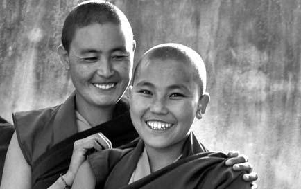 Impressum 40 Erleuchtung ist Intimität mit allen Dingen Mit der Zen-Lehrerin Diane Musho Hamilton 47 Es geht ums Mitgefühl Mit dem buddhistischen Mönch Ajahn Brahm 60 Mit Geduld und Verständnis ist