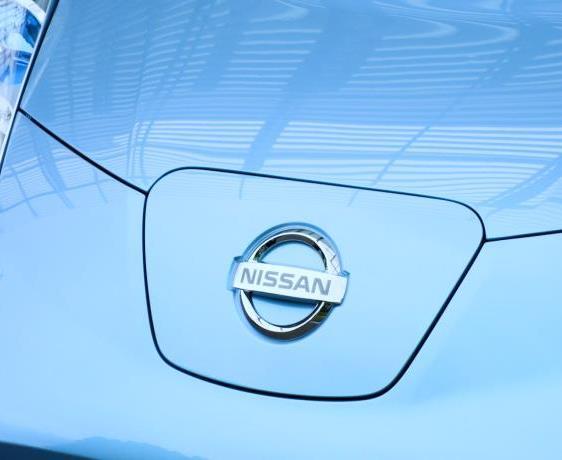 Voruntersuchung Nissan LEAF Untersuchung des Unterbodens