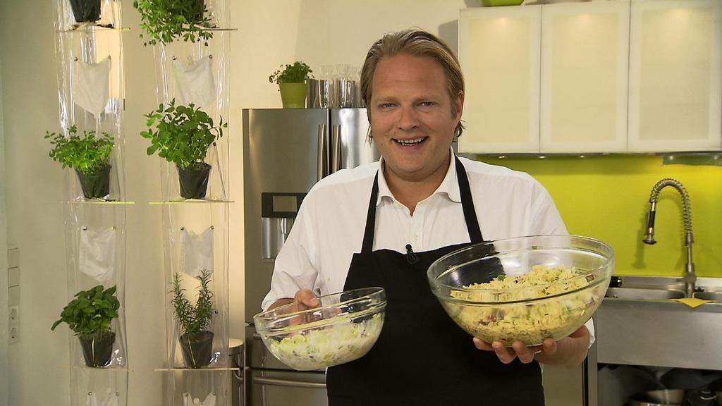 Salate und Soßen zum Grillfleisch Die Grillsaison läuft auf Hochtouren, und Servicezeit-Koch Björn Freitag zeigt leckere Rezepte für Salate und Soßen.