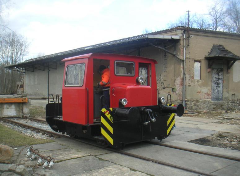 Noch bis in die späten neunziger Jahre hinein gehörte das Fahrzeug zum alltäglichen Bild des Bahnhofs in Glauchau.