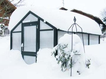 Schneekatastrophe in Bayern 2006 Lüftung Achten Sie auf genügend Dachfenster, möglichst mit automatischen Fensterhebern, um Überhitzungen im Vornherein zu vermeiden.