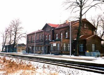 Das Bahnhofsgebäude des Stadtbahnhofs Peitz wurde zusammen mit dem gesamten Bahnbetrieb zwischen Cottbus und Frankfurt/Oder am 31.12.