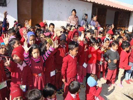 Fröhliche, lachende Kinder in einem Bal Wadhi Begeisterte Kinder im Hostel/Heim Tiny Tots, das vom FKB seit 2012 jedes Jahr unterstützt wird.