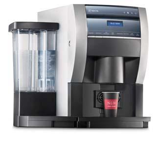 Espresso 8 Getränkeauswahlen + Decaf Option Kaffeebohnen 350 gr Pulvermilch 300 gr Interner Wassertank 3,5 Liter Max.
