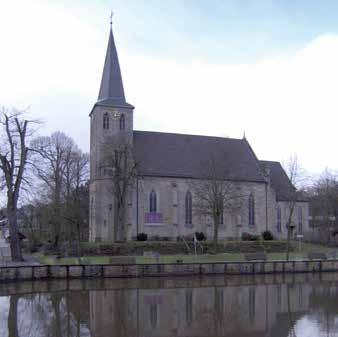 1 Katholische Pfarrkirche St. Peter und Paul Brochterbeck Bereits 1198 wird ein Brochterbecker Pfarrer genannt, 1320 dann eine Pfarrkirche.