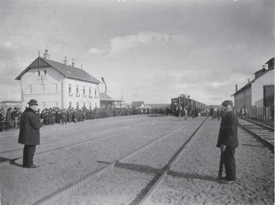 BAHN - DAMPFROMANTIK 100 Jahre Landesbahn Mistelbach Am 14. Nov. 1906 wurden drei Landesbahnlinien eröffnet: Mistelbach - Hohenau Mistelbach - Ernstbrunn Mistelbach - Gaunersdorf.
