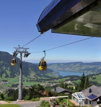 Der gut ausgebaute Wanderweg ist ideal für Familien und Schulen und bietet ein fantastisches Panorama auf die Zentralschweizer Berge und Seen.