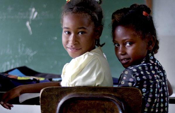 WFP/Lori Waselchuk Erfolgreiche Übergabe: WFP zog sich zurück, die Schüler profitieren weiterhin in jeder Pause: 2010 hat Kap Verde die WFP-Schulspeisungsprogramme in eigener Regie übernommen.