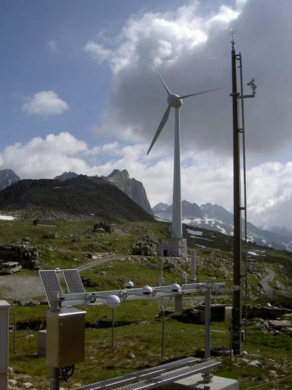 Anlagenbeispiele im Alpenraum 600 kw-anlage (E-40) auf dem Gütsch bei Andermatt seit 2004