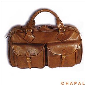 ederbezogenes etall, dito oben Braun Chapal Reisetaschen aus ammleder ini CHF 580,00 schw.