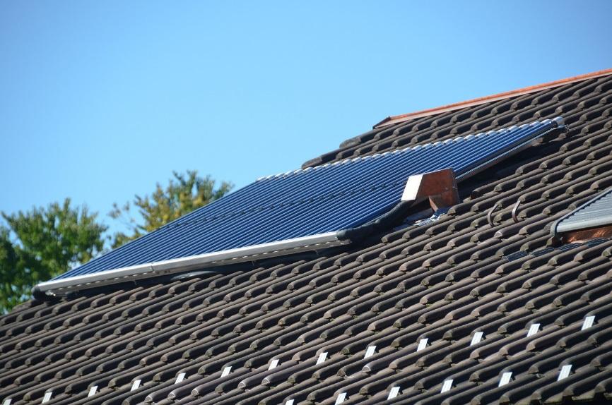 Bildlegende Viele Chamer Dächer eignen sich sehr gut für die Installation von Solaranlagen.