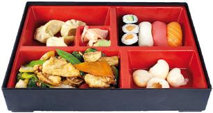 der Bento-Box Zu jeder Box gibt es Suppe, Salat, Maki,