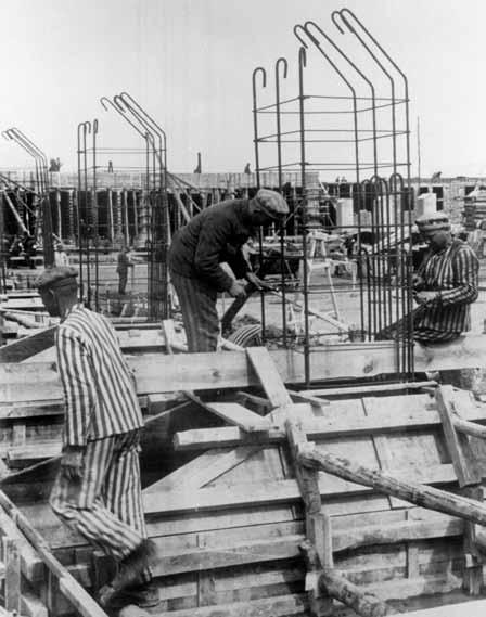 Klinkerproduktion und kriegsbedingte Umstellungen 3 Der Bau des neuen Klinkerwerks An der Errichtung des neuen Klinkerwerks 1940 bis 1942 waren zahlreiche Privatfirmen beteiligt, insbesondere lokale