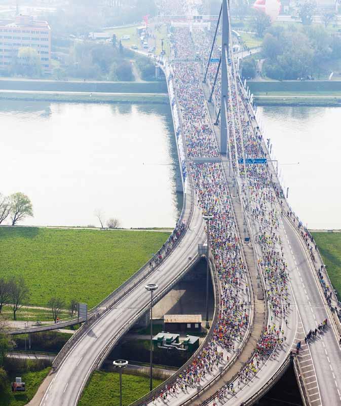 Ausgabe 1/17 Mehr als 20.000 Läufer und 130.000 Besucher werden beim Oberbank Linz Donau Marathon am 9. April 2017 erwartet. www.linzmarathon.at Es ist wieder Marathon!