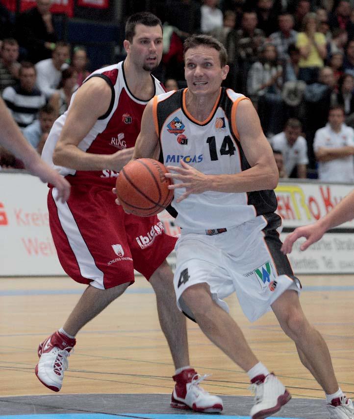 MBC-Wölfe punkten für die Region Der Mitteldeutsche Basketball Club ist das sportliche Aushängeschild der Region und sorgt seit vielen Jahren für Aufsehen in den höchsten Basketballligen.