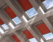 VELUX bietet Ihnen neben manuellen Artikeln ein breites Sortiment an automatischen Dachfenstern, Rollläden und Sonnenschutzprodukten.