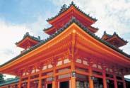 Nutzen Sie die Gelegenheit für einen Besuch der traditionellen Kyotoer Marktstraße Nishiki-dori.