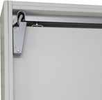 Der Abstand zur Schließkante hängt davon ab, ob die Tür in geschlossener Position auf dem Rahmen aufliegt oder in eine Aussparung im Rahmen einläuft.