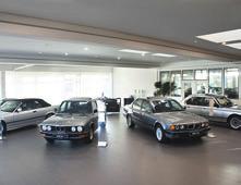 de Bestens betreut: Im BMW Group Classic und M Kompetenzzentrum kümmert sich ein Team von hoch motivierten Mitarbeitern exklusiv um Ihre BMW M, M Performance und klassischen BMW Automobile.