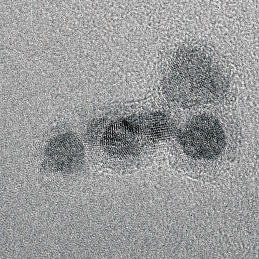 TEM-Bilder einer Probe von FePt-Nanopartikeln, die von