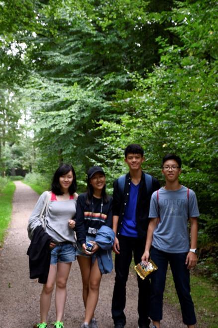 5 Tag 4 17.08.2017: Ausflug in den Wald Langsam gewöhnen wir uns an den morgendlichen Ablauf von Frühstück und Deutschunterricht.