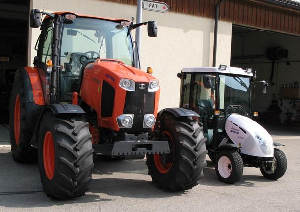 Passender Traktor Traktor 200 kw Traktor 50 kw Leistungsbedarf der Arbeit: 30 kw Auslastung 200 kw Traktor: 15 %