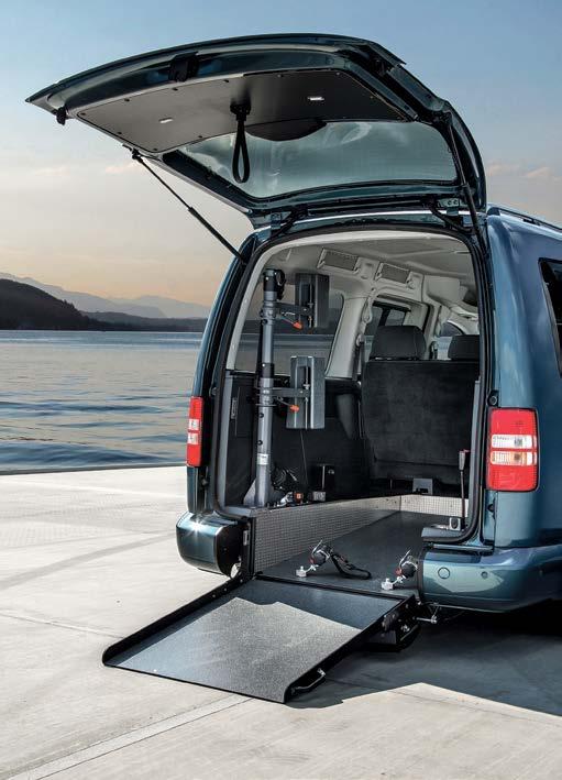 UM- UND AUSRÜSTUNG VON FAHR ZEUGEN Genügend Raum für flexible Gestaltungsmöglichkeiten bietet sowohl der VW Caddy als auch der Multivan von Volkswagen.