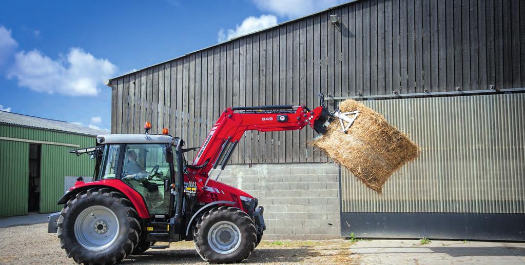 TRAKTOR DES JAHRES 2016: MF 5713 SL Der neue MF 5713SL vereint die kompakten Abmessungen und die Übersichtlichkeit, die Viehzüchter und Mischbetriebe benötigen, mit der für den Ackerbau