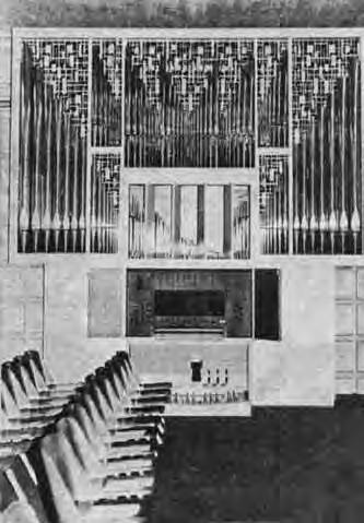 In Fürstenfeld wurde diese Orgel erst 1948 aufgestellt. Ursprünglich befand sich das Werk im Besitz von Dr. Riha in Mödling. Erbaut wurde die Orgel im Jahr 1914 als 1990.