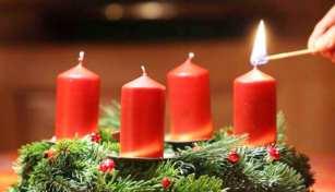Der besondere Gottesdienst Wunschlieder-Gottesdienst zum 1. Advent Das Singen von Adventsliedern ist beliebt.