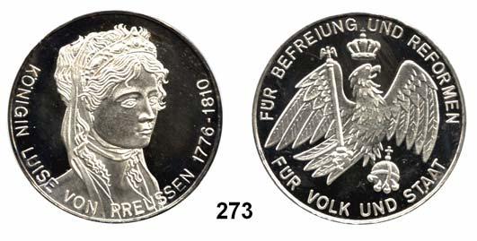 ..pp 250,- 272 Tragbare ovale Gussmedaille o.j. (moderne Anfertigung, Weißmetall). Doppeltes Brustbild des Königs mit seiner 1.