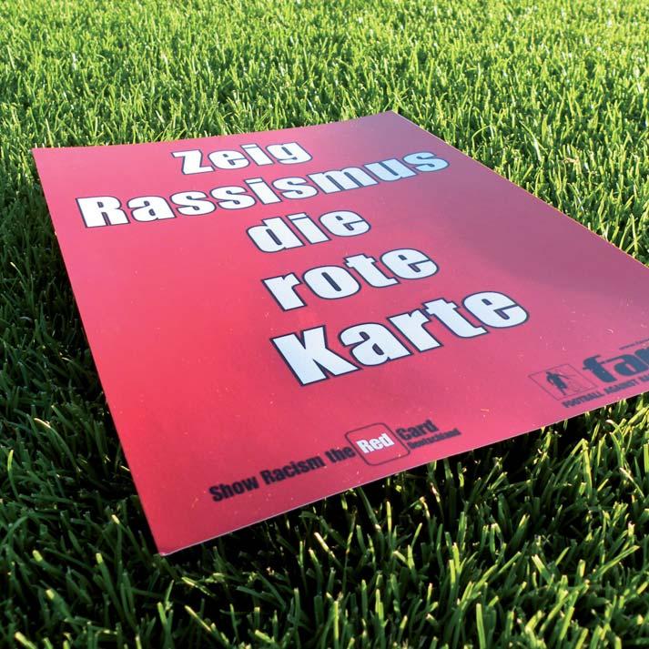 PROJEKT GEGEN RASSISMUS IN SPORT UND GESELLSCHAFT Show Racism the Red Card Deutschland ist ein gemeinnütziges Projekt, das politische Bildung für Kinder und Jugendliche in Schulen, Sportvereinen und