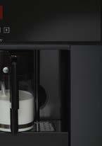 Milchfunktion für Cappuccino, Caffe Latte - Herausnehmbarer Milchbehälter mit Reinigungsfunktion - Benutzung von Kaffeebohnen und Kaffeepulver möglich - Höhenverstellbarer Kaffeeauslauf - Brühdruck