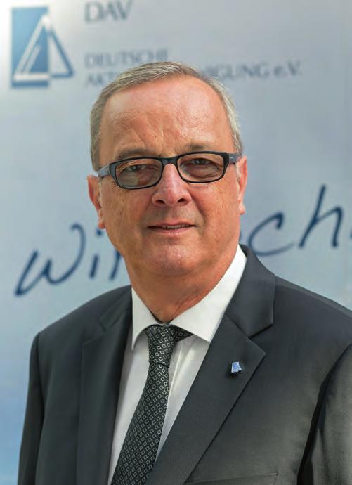 Roland Weber Vorstandsvorsitzender der DAV Ihr Engagement unsere Leistungen Sehr geehrte Förderer, Partner und Unterstützer der Deutschen Aktuarvereinigung e.v., am 20. und 21.