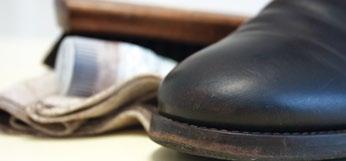 zu schützen. Die Lebensdauer Ihrer Schuhe erhöhen Sie durch passende Schuhformer, die den Schuhen nach dem Tragen ihre Form zurückgeben.
