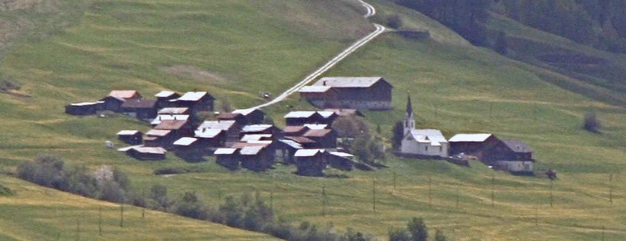 Camuns im Val Lumnezia Camuns, ein Weiler der Gemeinde Suraua liegt in einer der schönsten Regionen des Bündner Oberlandes. Das Dorf gehört geografisch zum Val Lumnezia auf 1177 m.ü.m. zwischen Ilanz und Vals abseits der Hauptstrasse.