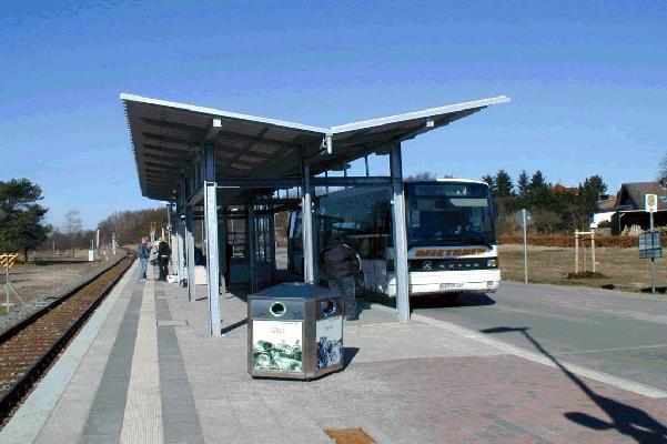 LNVP 2008-2012: Anforderungen an den Nahverkehr von morgen Bus und Bahn = ein Gesamtsystem Erste Stufe: