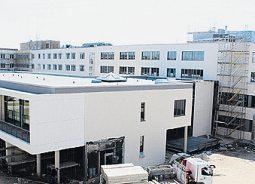 de 5 Der Neubau wird die Klinik für Frauenheilkunde und Geburtshilfe, die Abteilung Neonatologie und Kinderintensivmedizin des Kinderzentrums, die Klinik für Hals-Nasen-Ohren-Heilkunde, Kopf- und