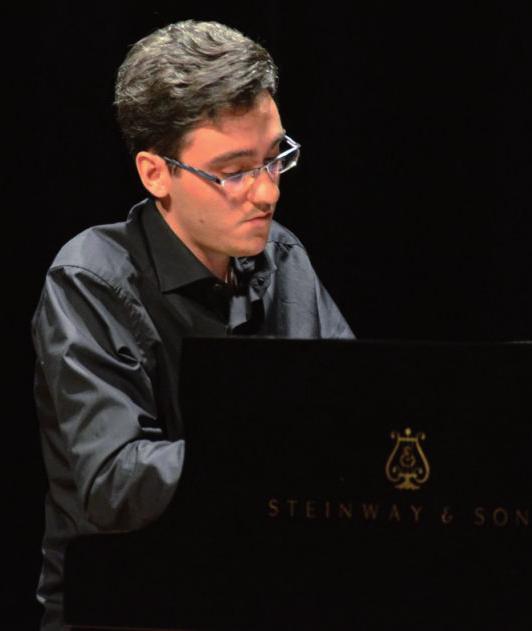 Gadjiev Alexander YAMAHA CFX in CONCERT 2 Mittwoch 27. Juli Hamamatsu Piano Award Winner 2015 Alexander Gadjiev, Klavier Programm: W.A. Mozart: Sonate B-Dur K 281 L.