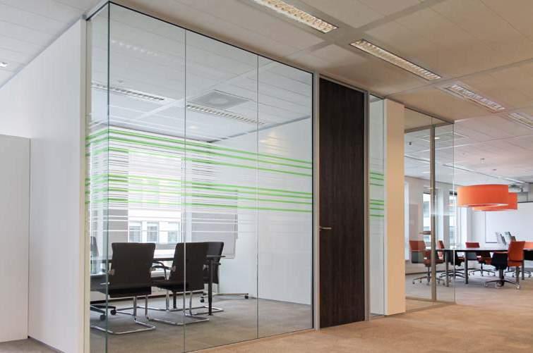 entirely focused on the full glass wall; for other types, please refer to our other brochure. Features full glass wall: Tempered or laminated (possibly with acoustic film.
